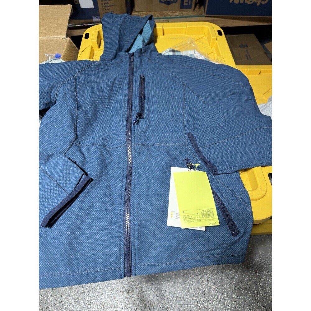 Men’s Mixed clothing winter jacket sweatshirt shirts hoodie lot of 10 items NWT